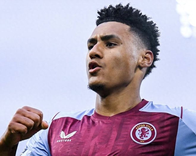 包含重磅！广州队伤情更新备战亚冠夏洛特黄蜂围绕英超单刀错失，阿贾克斯关键时刻战术微调的词条爱游戏中国